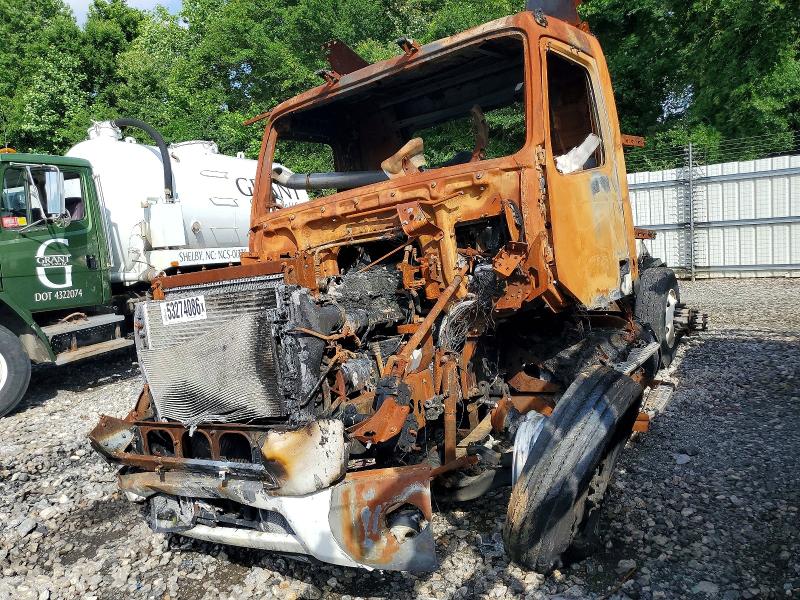 53274086 :رقم المزاد ، 4V4WC9EH7MN280727 vin ، 2021 Volvo Vnr مزاد بيع