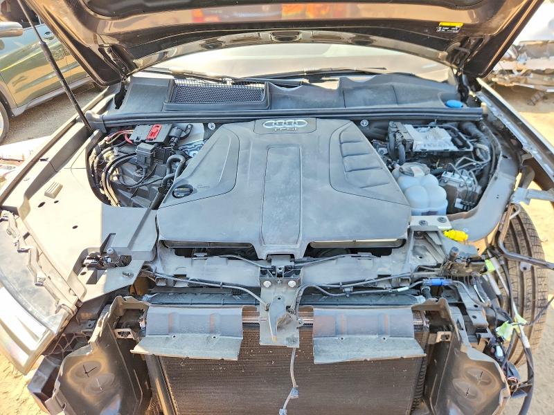 55016176 :رقم المزاد ، WA1LHAF76JD028132 vin ، 2018 Audi Q7 مزاد بيع
