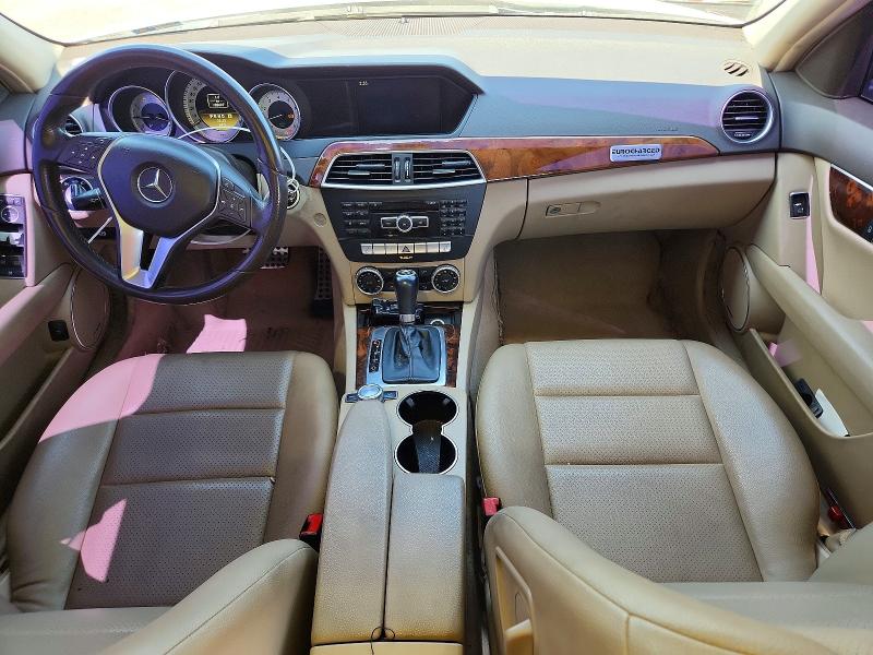 Продажа на аукционе авто 2012 Mercedes-benz C, vin: WDDGF4HB3CA623837, номер лота: 52304076