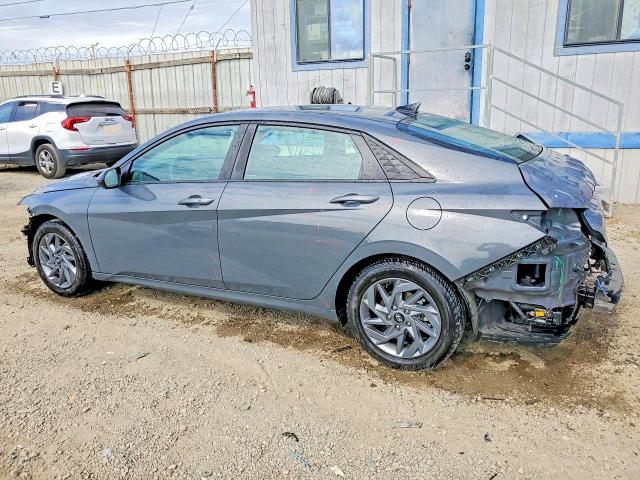 54915786 :رقم المزاد ، KMHLM4DJ4SU123478 vin ، 2025 Hyundai Elantra Hybrid مزاد بيع