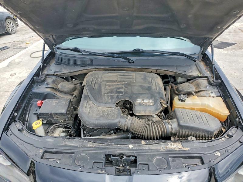 53570396 :رقم المزاد ، 2C3CCAAG8LH168656 vin ، 2020 Chrysler 300 مزاد بيع