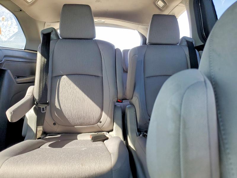 53264076 :رقم المزاد ، 5FNRL6H57JB101766 vin ، 2018 Honda Odyssey مزاد بيع