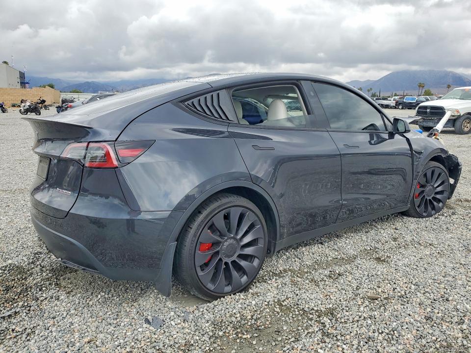 Продаж на аукціоні авто 2024 Tesla Model Y, vin: 7SAYGDEF3RF066031, номер лоту: 52379586
