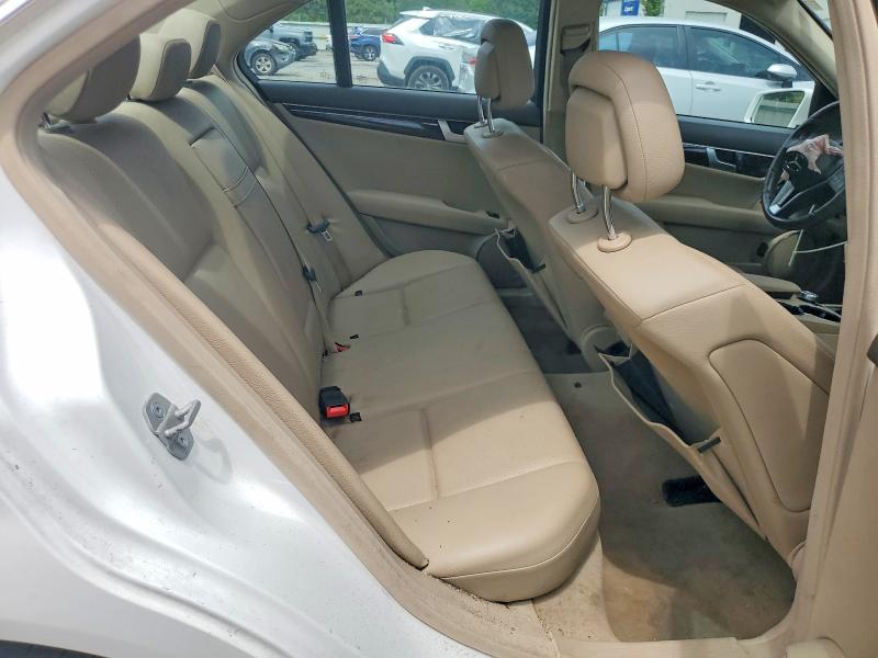 54808196 :رقم المزاد ، WDDGF4HB5DR297106 vin ، 2013 Mercedes-benz C مزاد بيع
