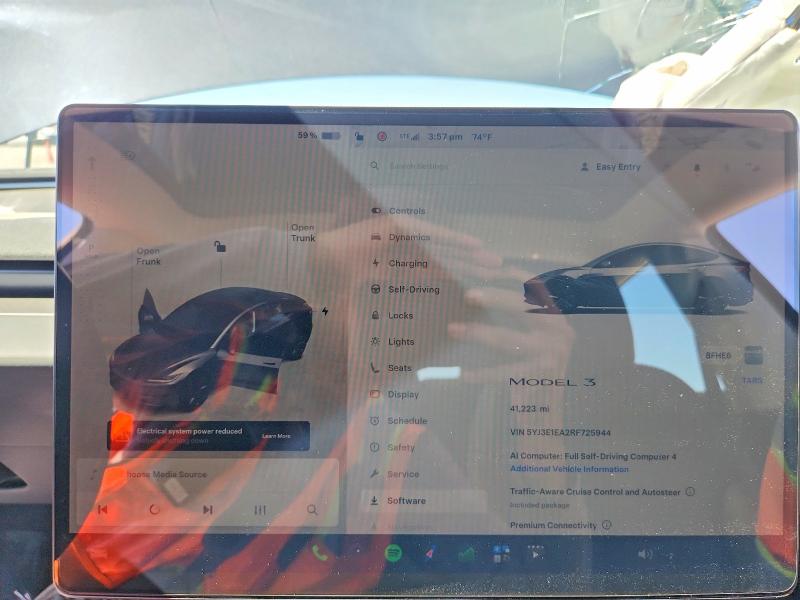 54711466 :رقم المزاد ، 5YJ3E1EA2RF725944 vin ، 2024 Tesla Model 3 مزاد بيع