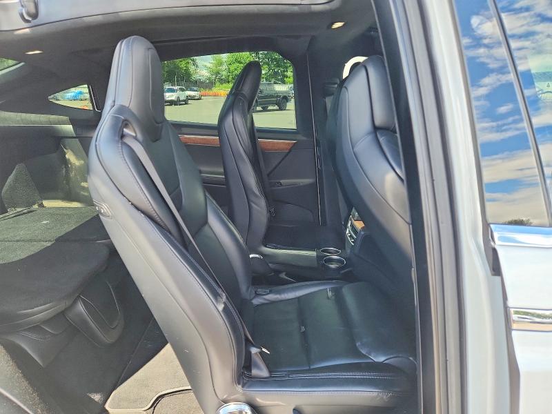 Продажа на аукционе авто 2017 Tesla Model X, vin: 5YJXCBE20HF055203, номер лота: 55167366