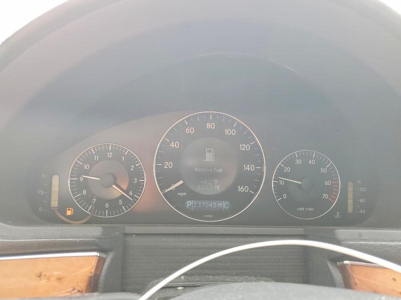 53351436 :رقم المزاد ، WDBUF70J65A692492 vin ، 2005 Mercedes-benz E مزاد بيع