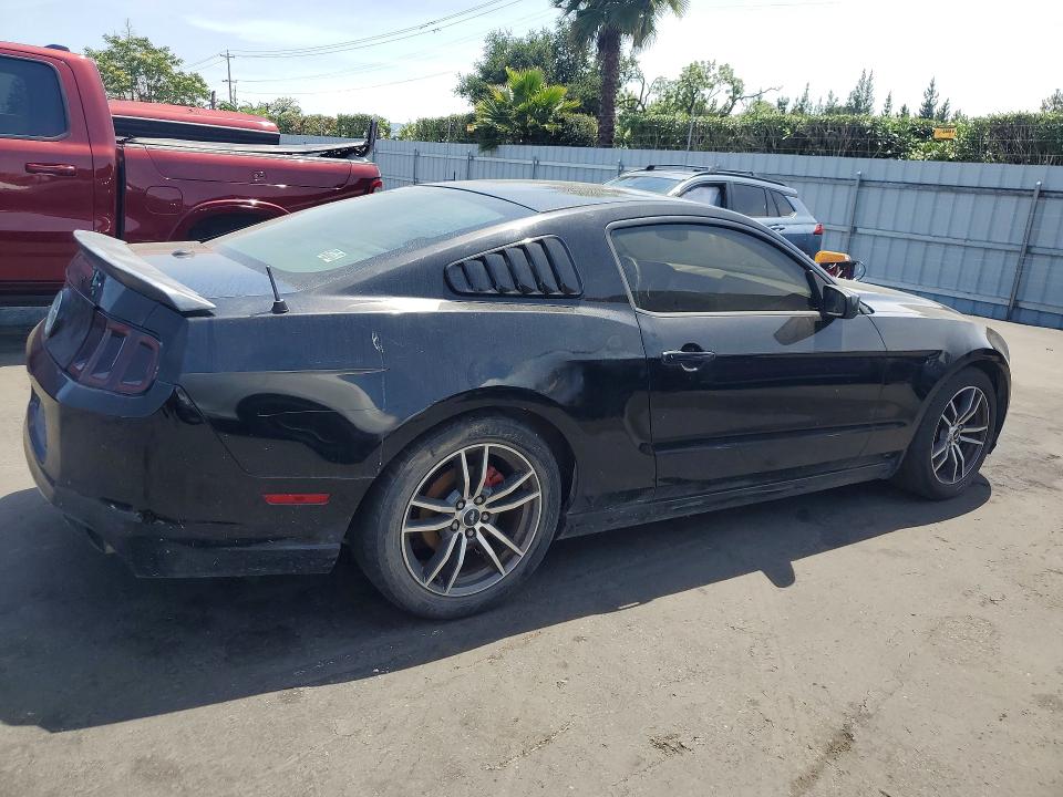 52966236 :رقم المزاد ، 1ZVBP8AM1D5250129 vin ، 2013 Ford Mustang مزاد بيع