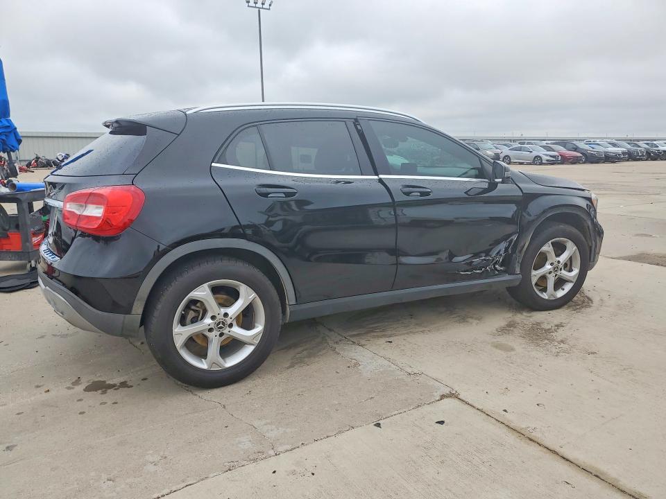 2018 Mercedes-benz Gla მანქანა იყიდება აუქციონზე, vin: WDCTG4EB0JJ455317, აუქციონის ნომერი: 54213276