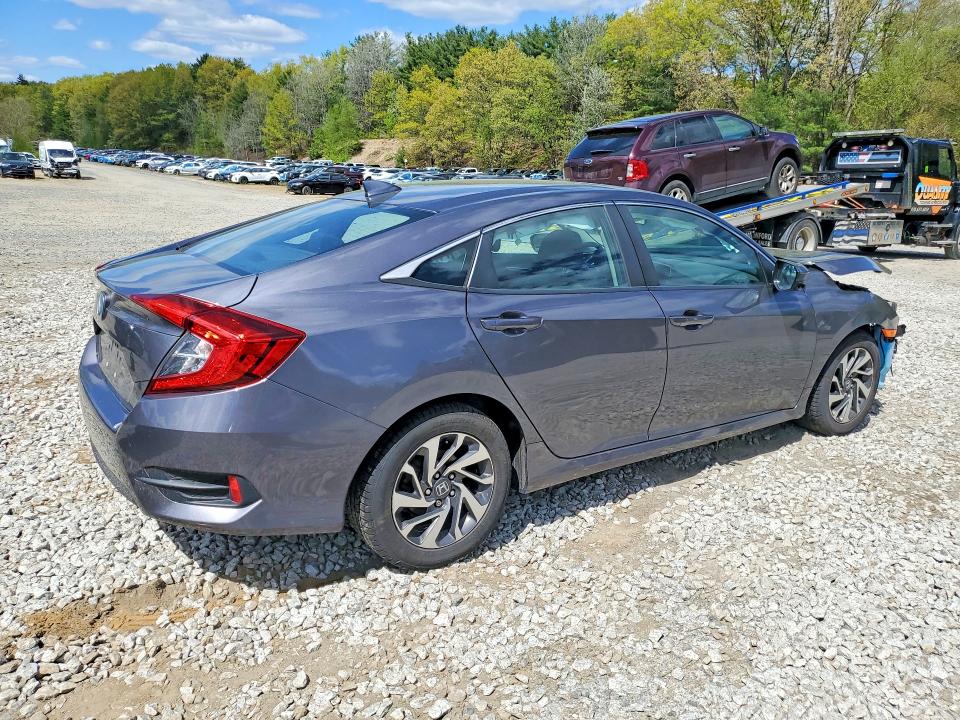 Продаж на аукціоні авто 2018 Honda Civic, vin: 2HGFC2F76JH535897, номер лоту: 53442426