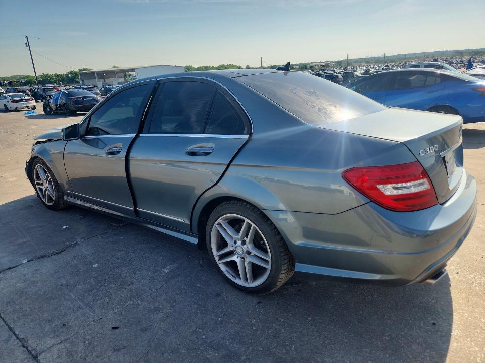 52993526 :رقم المزاد ، WDDGF8BB4CA656975 vin ، 2012 Mercedes-benz C مزاد بيع