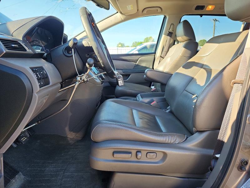 53056106 :رقم المزاد ، 5FNRL5H93FB069953 vin ، 2015 Honda Odyssey مزاد بيع