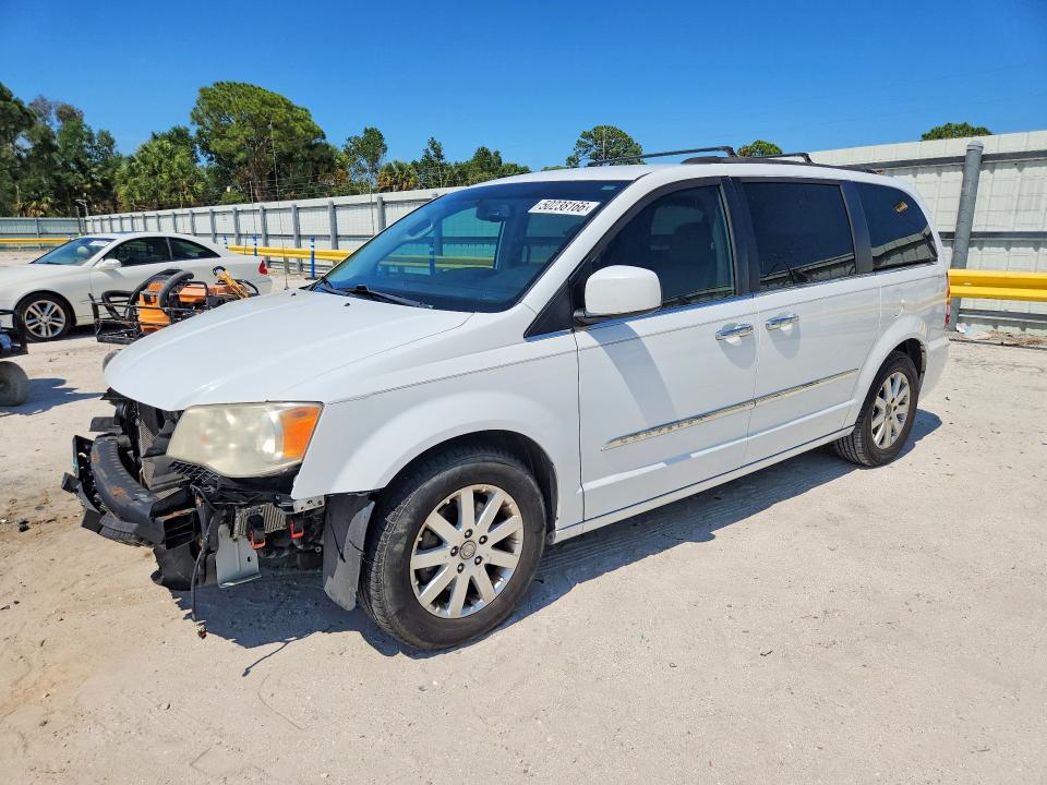 Продажа на аукционе авто 2014 Chrysler Town & Country, vin: 2C4RC1BG2ER470865, номер лота: 50238166
