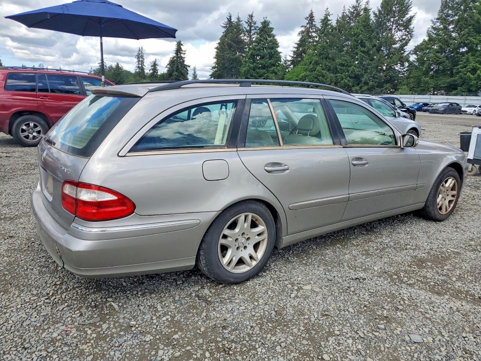 55282146 :رقم المزاد ، WDBUH82J75X170772 vin ، 2005 Mercedes-benz E مزاد بيع