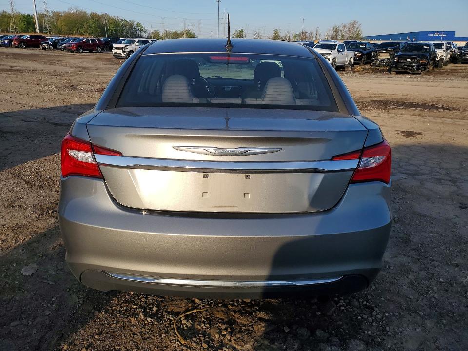 Продажа на аукционе авто 2013 Chrysler 200, vin: 1C3CCBBB0DN763907, номер лота: 52189776