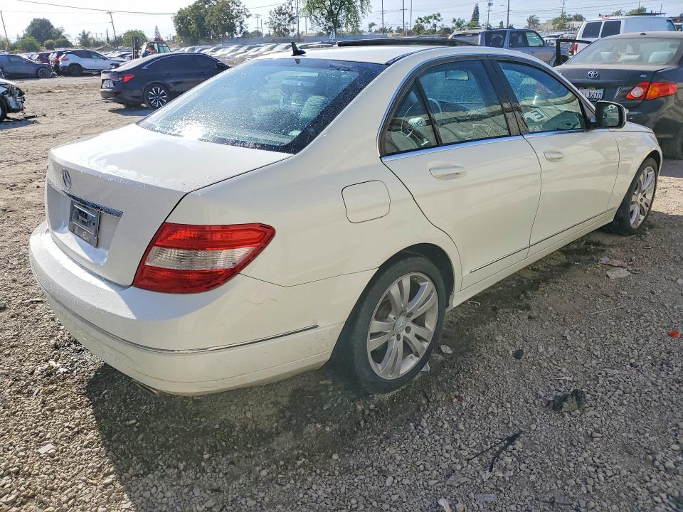 51299946 :رقم المزاد ، WDDGF54X79F241801 vin ، 2009 Mercedes-benz C مزاد بيع