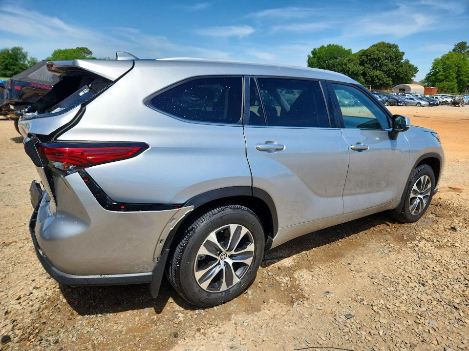 Продаж на аукціоні авто 2023 Toyota Highlander, vin: 5TDKDRAH3PS525390, номер лоту: 52350886
