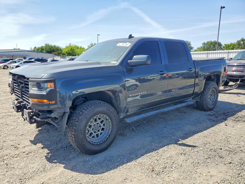 52780286 :رقم المزاد ، 3GCUCRER0JG362895 vin ، 2018 Chevrolet Silverado مزاد بيع