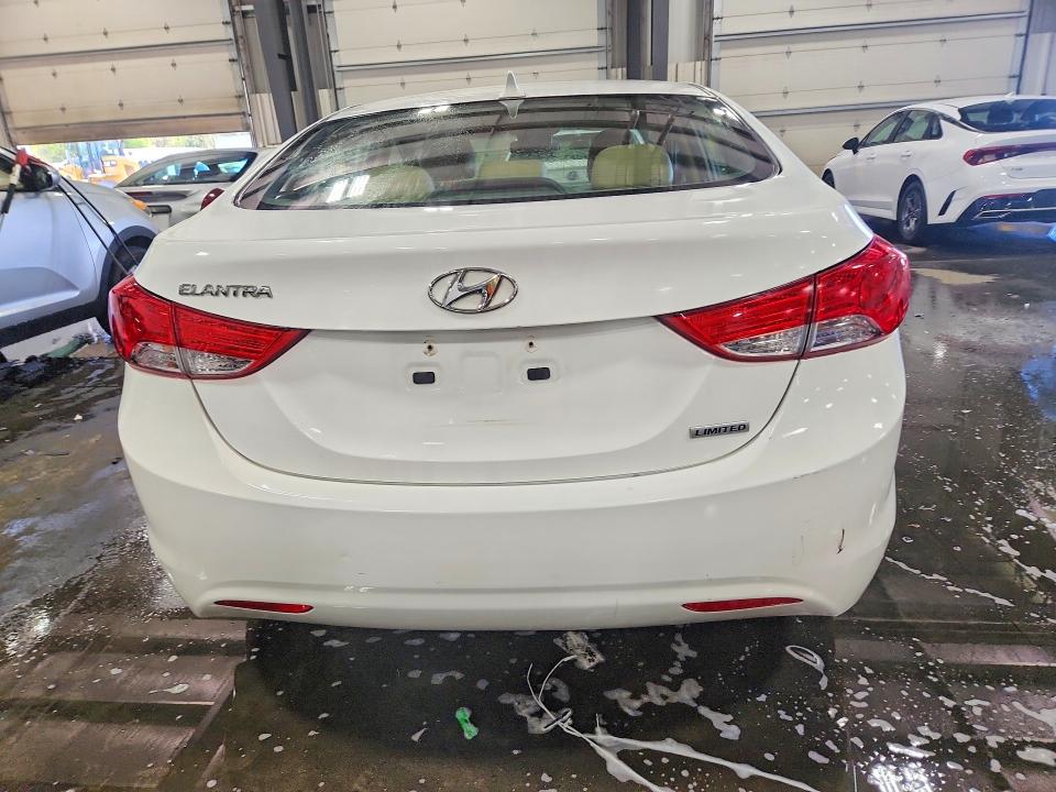 Продажа на аукционе авто 2013 Hyundai Elantra, vin: 5NPDH4AE2DH212824, номер лота: 52902526