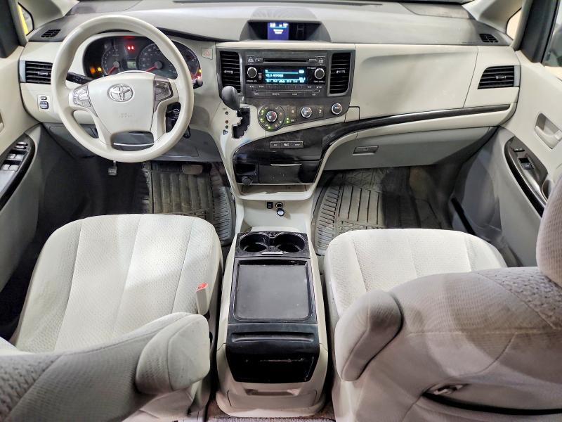 2011 Toyota Sienna მანქანა იყიდება აუქციონზე, vin: 5TDJK3DC2BS027446, აუქციონის ნომერი: 54631226