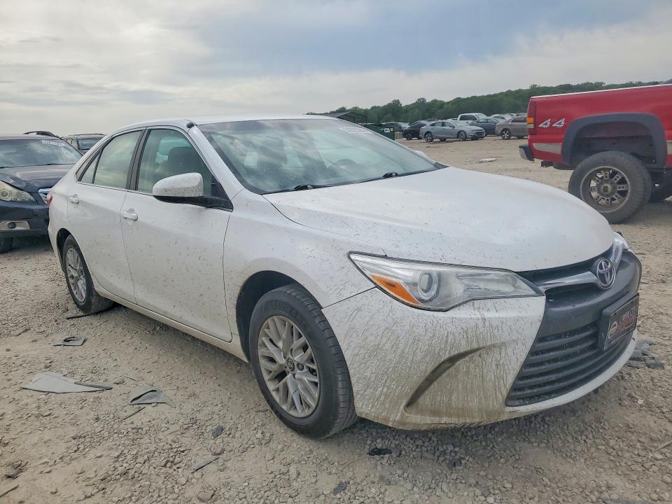 53523986 :رقم المزاد ، 4T1BF1FK3HU666968 vin ، 2017 Toyota Camry مزاد بيع