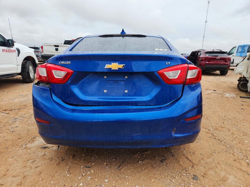 54864696 :رقم المزاد ، 1G1BE5SM2H7252514 vin ، 2017 Chevrolet Cruze مزاد بيع