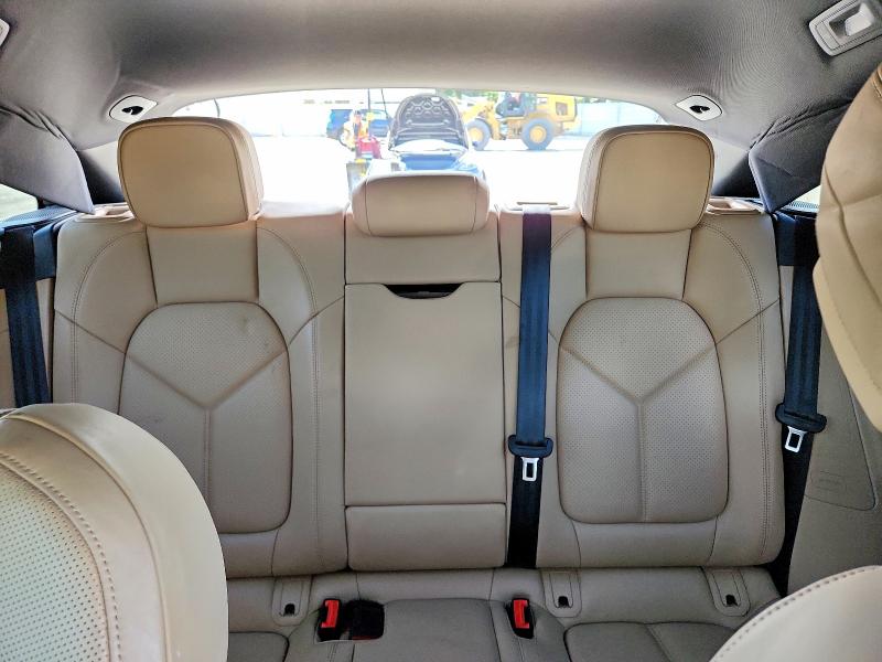 54343296 :رقم المزاد ، WP1AB2A50KLB30025 vin ، 2019 Porsche Macan مزاد بيع
