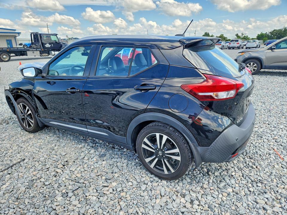 53231116 :رقم المزاد ، 3N1CP5DV5LL500998 vin ، 2020 Nissan Kicks مزاد بيع