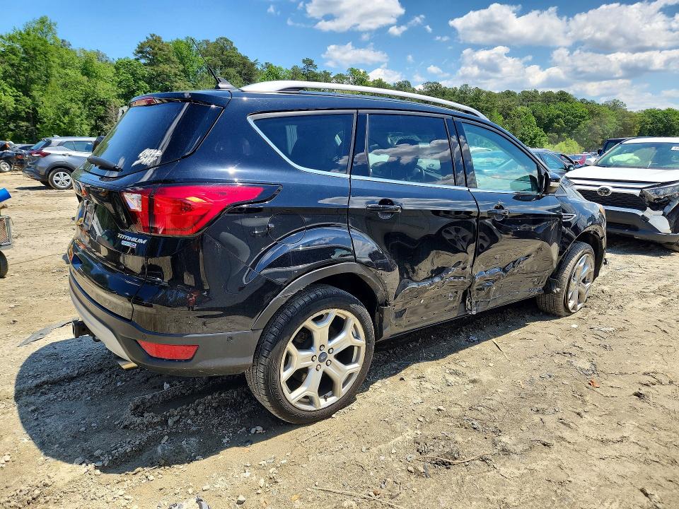Auction sale of the 2019 Ford Escape, vin: 1FMCU9J96KUC18910, lot number: 55037436