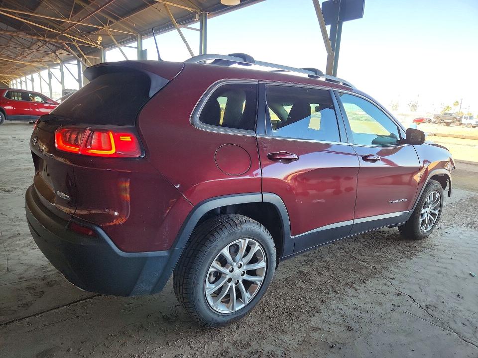 53830156 :رقم المزاد ، 1C4PJLCX6KD340870 vin ، 2019 Jeep Cherokee مزاد بيع
