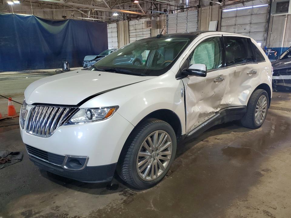 Продажа на аукционе авто 2013 Lincoln Mkx, vin: 2LMDJ8JK8DBL10348, номер лота: 55607826