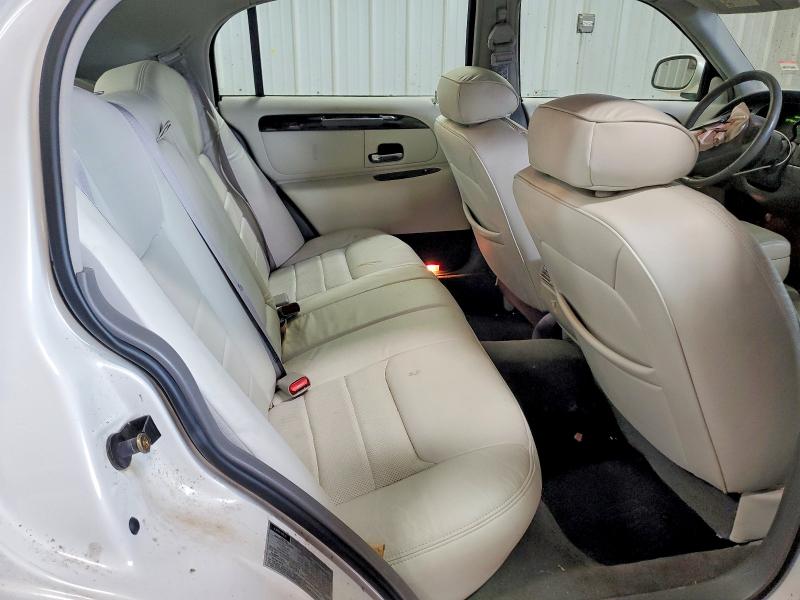 51487036 :رقم المزاد ، 1LNFM82W7WY646981 vin ، 1998 Lincoln Town Car مزاد بيع