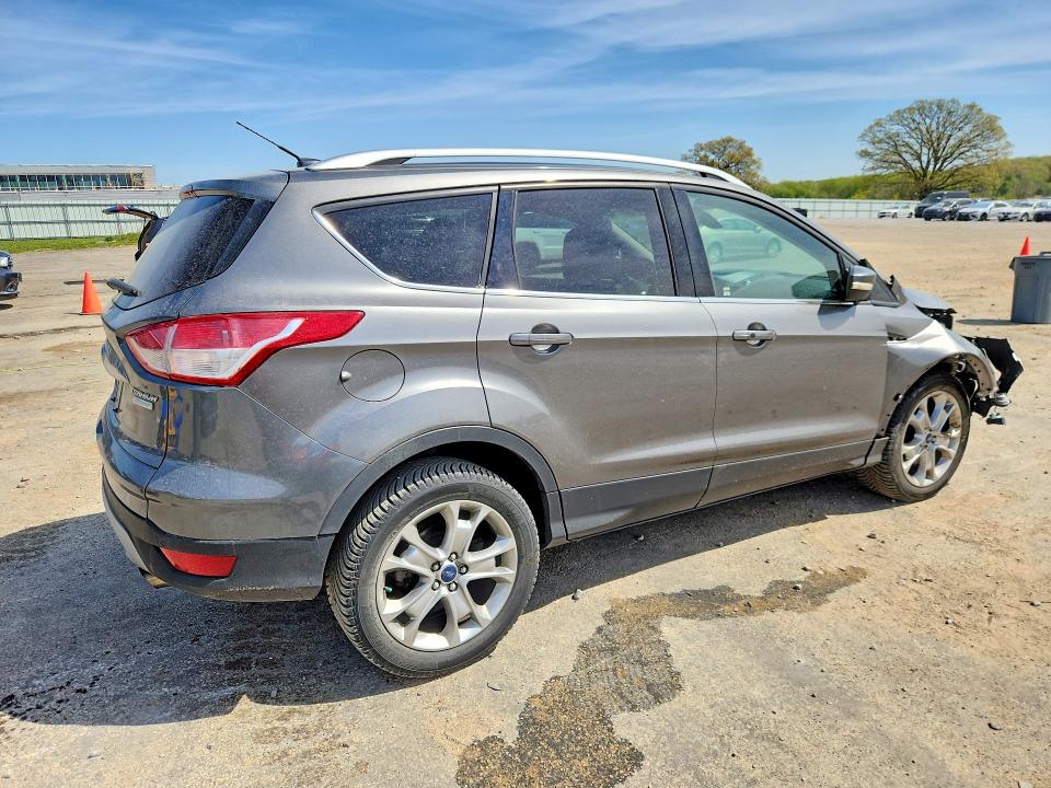 52868846 :رقم المزاد ، 1FMCU0J90EUD63960 vin ، 2014 Ford Escape مزاد بيع