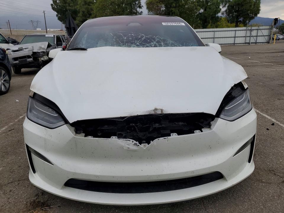 52537606 :رقم المزاد ، 7SAXCBE66NF344006 vin ، 2022 Tesla Model X مزاد بيع