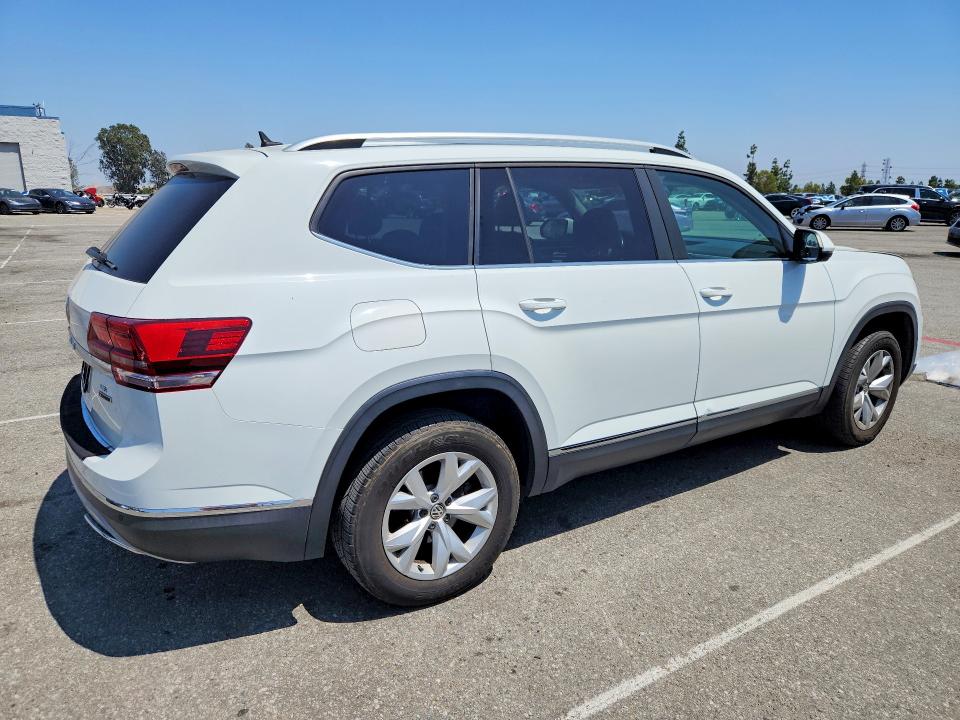 53807216 :رقم المزاد ، 1V2MR2CA6JC527482 vin ، 2018 Volkswagen Atlas مزاد بيع