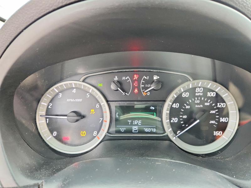 Продажа на аукционе авто 2015 Nissan Sentra, vin: 3N1AB7AP1FY339502, номер лота: 52226826