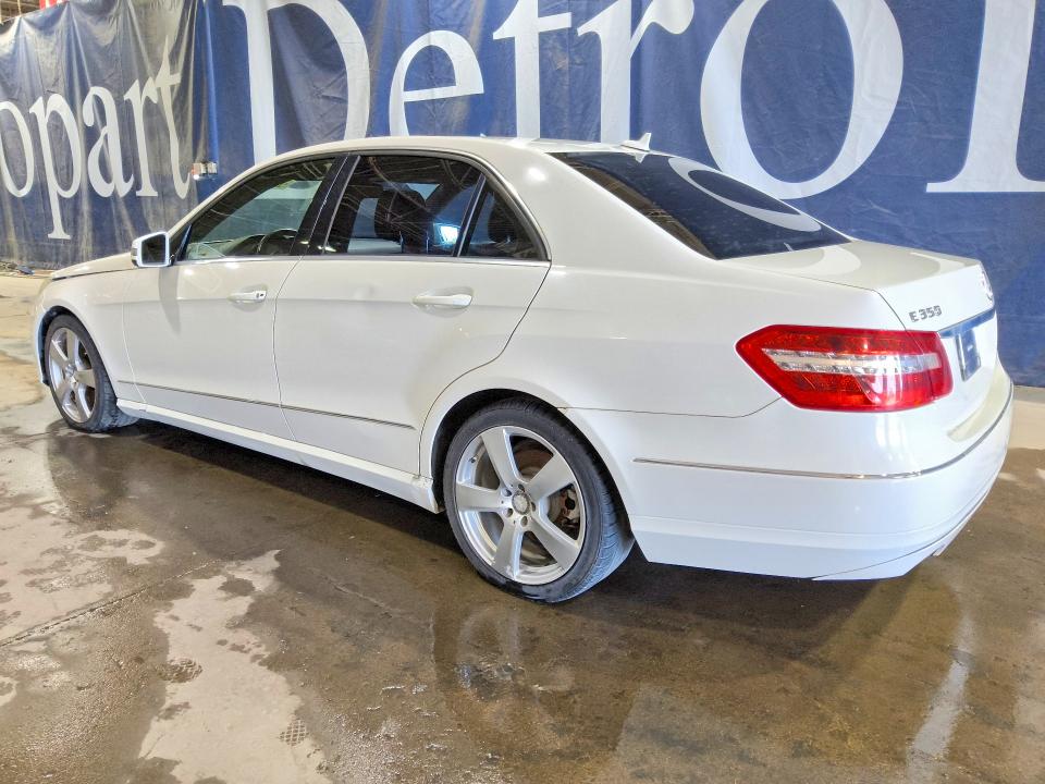 2010 Mercedes-benz E მანქანა იყიდება აუქციონზე, vin: WDDHF8HB8AA142703, აუქციონის ნომერი: 51063966