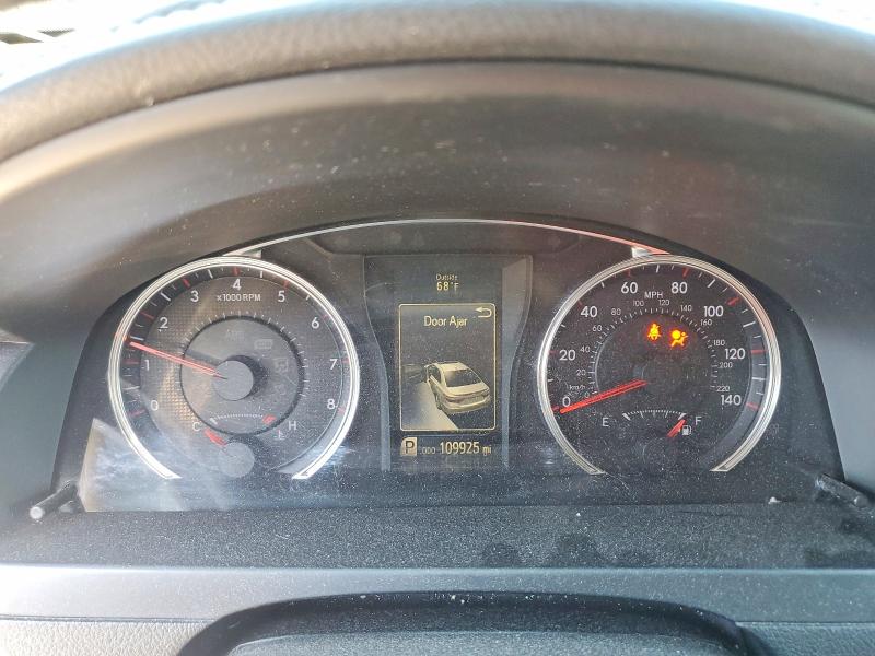 52938266 :رقم المزاد ، 4T1BF1FK8FU109812 vin ، 2015 Toyota Camry مزاد بيع