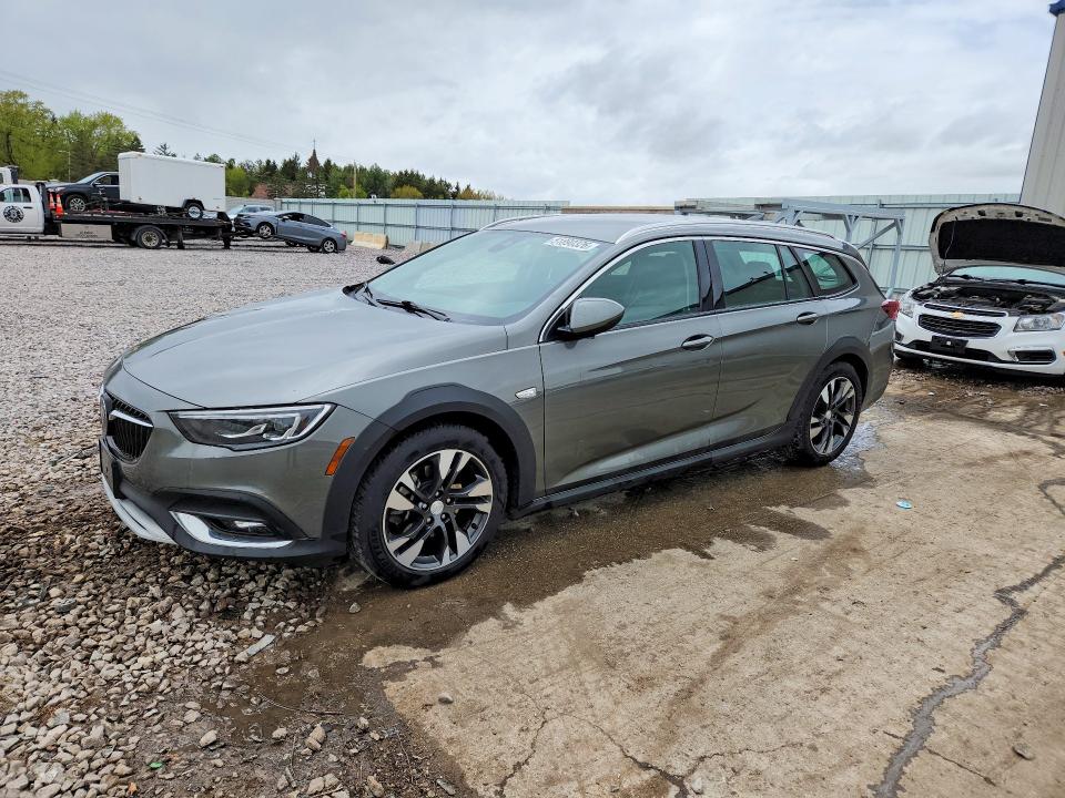 Auction sale of the 2018 Buick Regal Tourx, vin: W04GV8SX5J1168974, lot number: 51890326