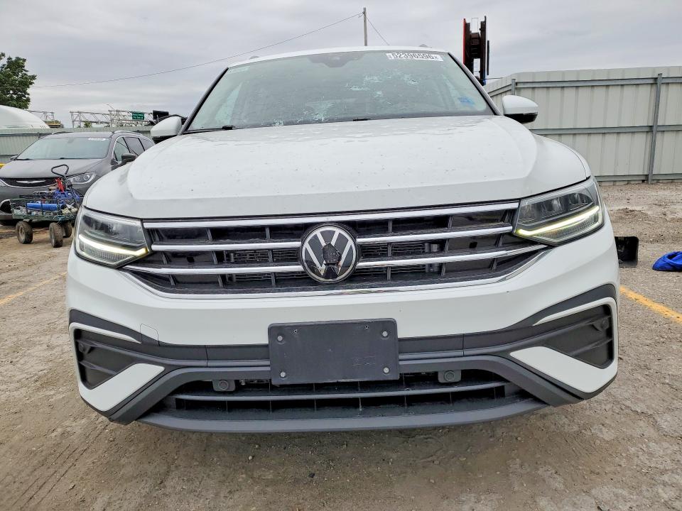 Продаж на аукціоні авто 2024 Volkswagen Tiguan, vin: 3VVMB7AX9RM009453, номер лоту: 52396596