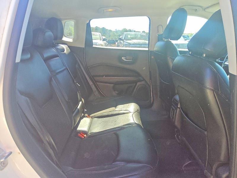 2018 Jeep Compass მანქანა იყიდება აუქციონზე, vin: 3C4NJCBB2JT301800, აუქციონის ნომერი: 53011806