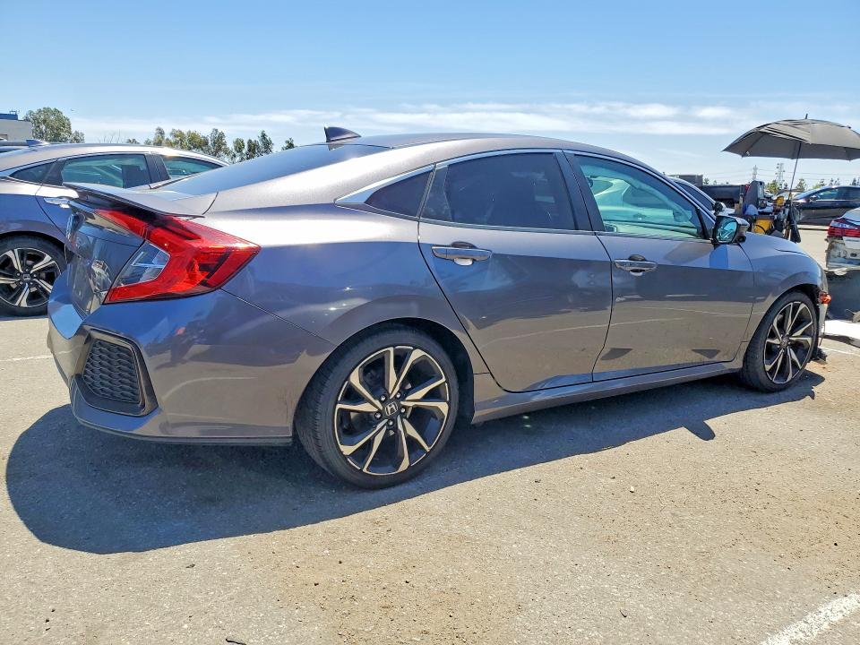 54206696 :رقم المزاد ، 2HGFC1E57JH710443 vin ، 2018 Honda Civic مزاد بيع