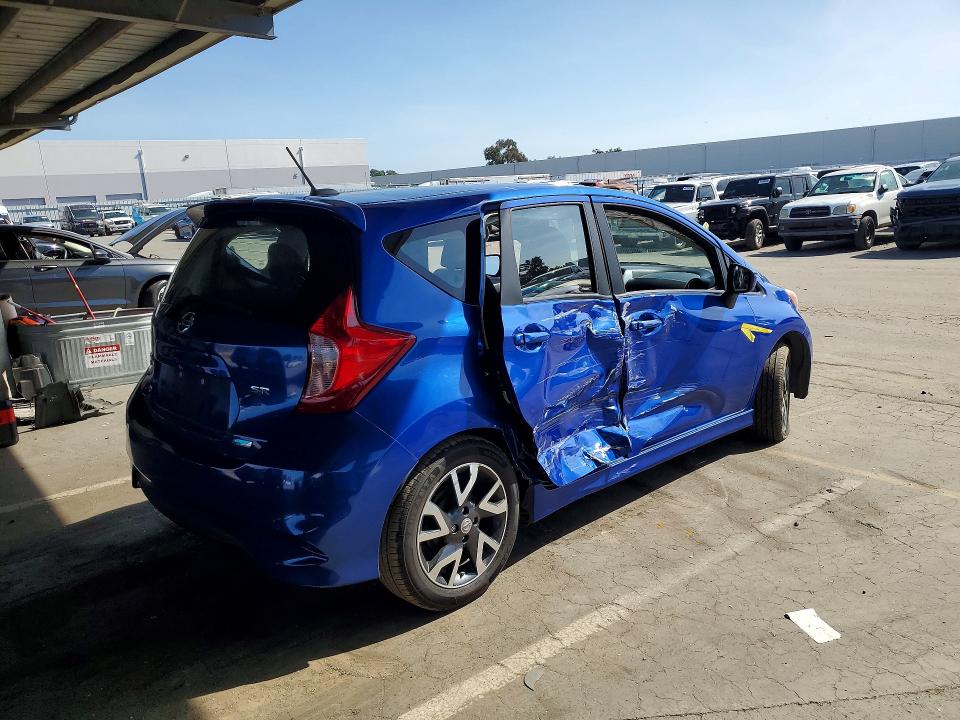 2015 Nissan Versa Note მანქანა იყიდება აუქციონზე, vin: 3N1CE2CP0FL427745, აუქციონის ნომერი: 53278246