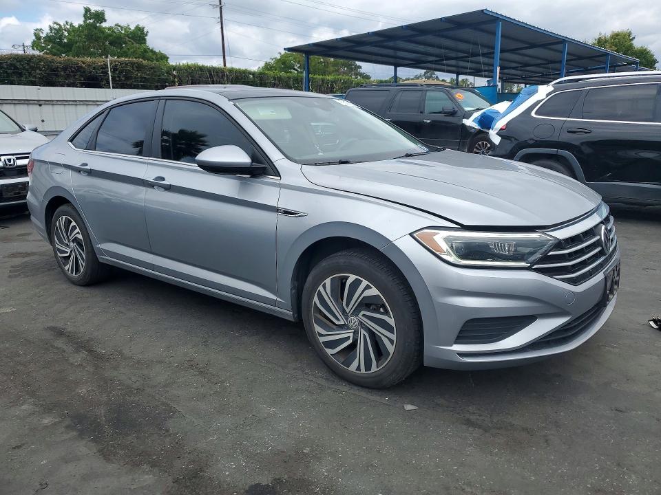 55180176 :رقم المزاد ، 3VWE57BU0MM085471 vin ، 2021 Volkswagen Jetta مزاد بيع