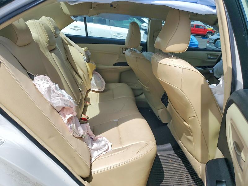 54199316 :رقم المزاد ، 4T1BD1FKXHU217583 vin ، 2017 Toyota Camry Hybrid مزاد بيع