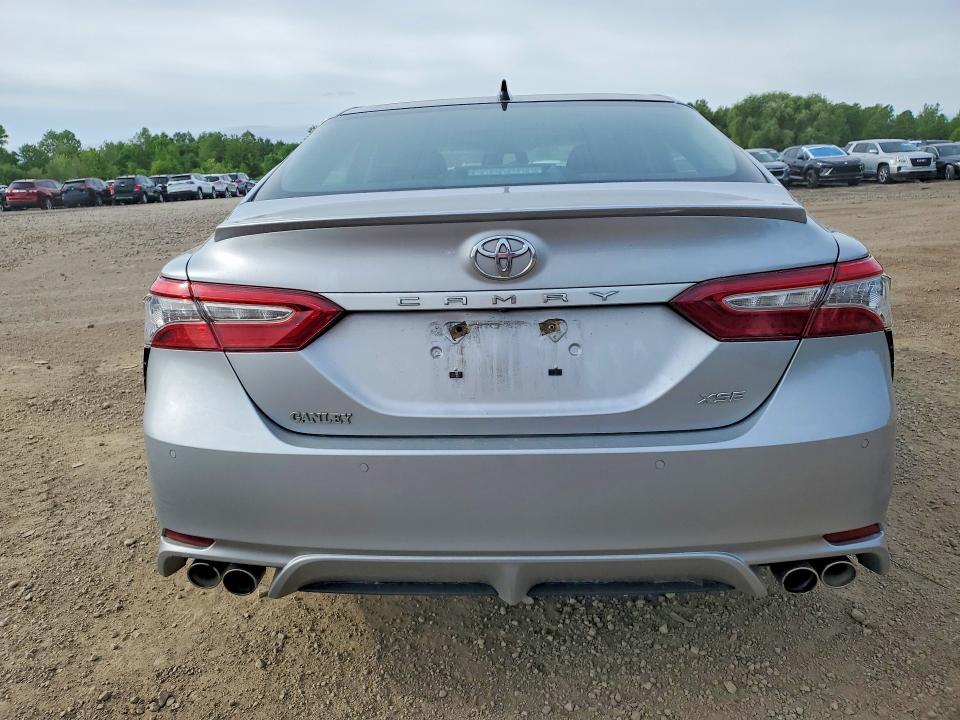 2018 Toyota Camry მანქანა იყიდება აუქციონზე, vin: 4T1BZ1HKXJU021244, აუქციონის ნომერი: 53813126