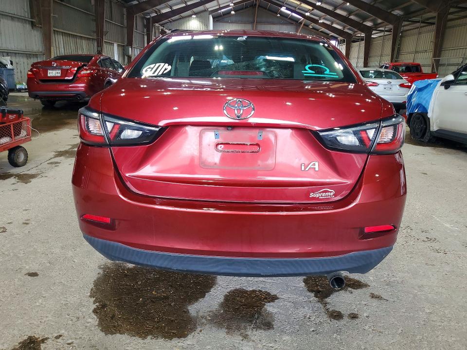 54426566 :رقم المزاد ، 3MYDLBYV1JY303902 vin ، 2018 Toyota Yaris Ia مزاد بيع