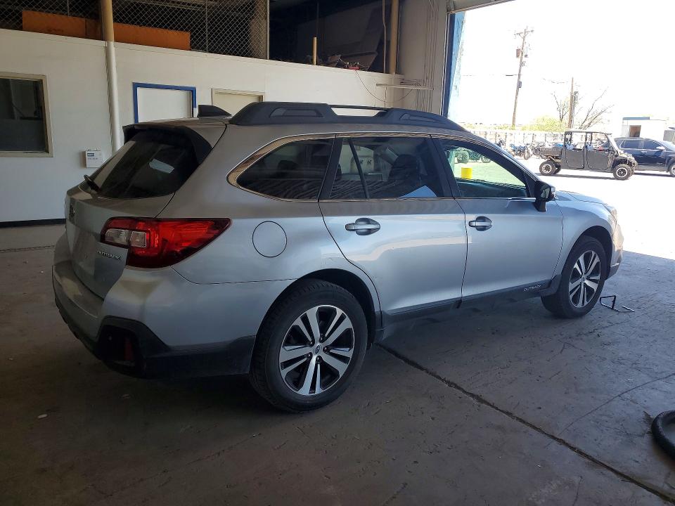 52149086 :رقم المزاد ، 4S4BSANCXJ3316741 vin ، 2018 Subaru Outback مزاد بيع