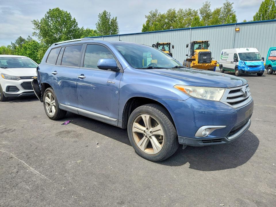 2013 Toyota Highlander მანქანა იყიდება აუქციონზე, vin: 5TDYK3EH4DS103258, აუქციონის ნომერი: 53912096