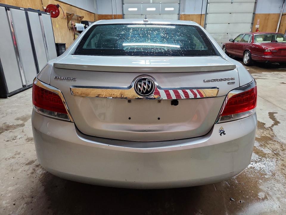2011 Buick Lacrosse მანქანა იყიდება აუქციონზე, vin: 1G4GC5ED6BF268755, აუქციონის ნომერი: 53005026